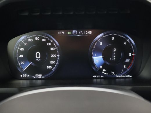 Volvo  XC90 2.0 D5 AWD 235 PK AUT. GRIJS KENTEKEN INSCRIPTION + ADAPTIVE CRUISE | TREKHAAK | LEDER ActivLease financial lease