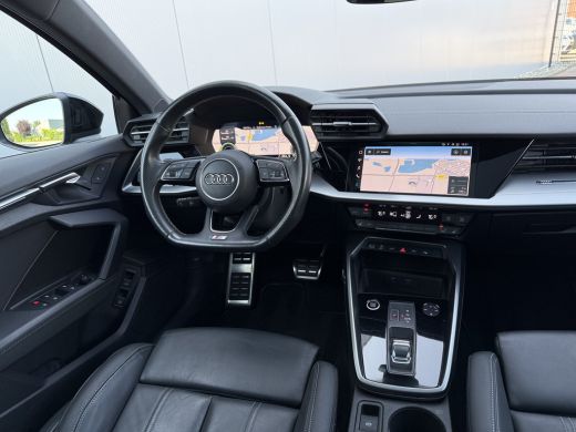 Audi A3 Sportback 45 TFSI e 245pk S edition Competition | Pano | Leder | HUD ActivLease financial lease