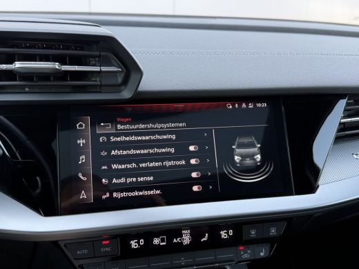 Audi A3 Sportback 45 TFSI e 245pk S edition Competition | Pano | Leder | HUD ActivLease financial lease