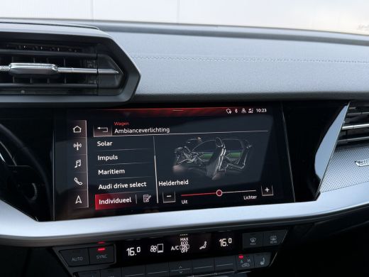 Audi A3 Sportback 45 TFSI e 245pk S edition Competition | Pano | Leder | HUD ActivLease financial lease
