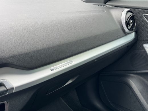 Audi Q2 35 TFSI 150pk S Edition Audi smartphone interface | Optiekpakket Zwart | Parkeersensoren achter ActivLease financial lease