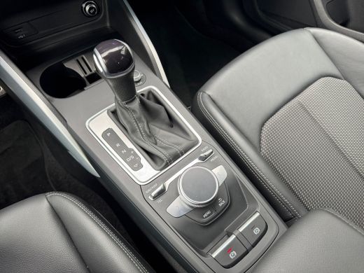 Audi Q2 35 TFSI 150pk S Edition Audi smartphone interface | Optiekpakket Zwart | Parkeersensoren achter ActivLease financial lease