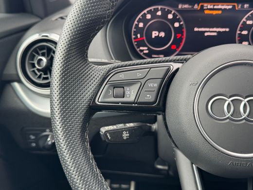 Audi Q2 35 TFSI 150pk S Edition Audi smartphone interface | Optiekpakket Zwart | Parkeersensoren achter ActivLease financial lease