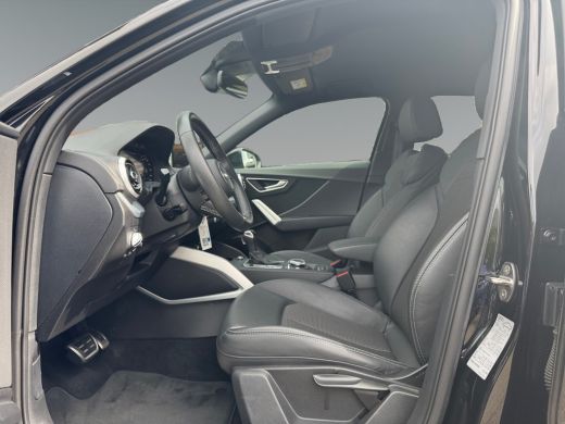 Audi Q2 35 TFSI 150pk S Edition Audi smartphone interface | Optiekpakket Zwart | Parkeersensoren achter ActivLease financial lease