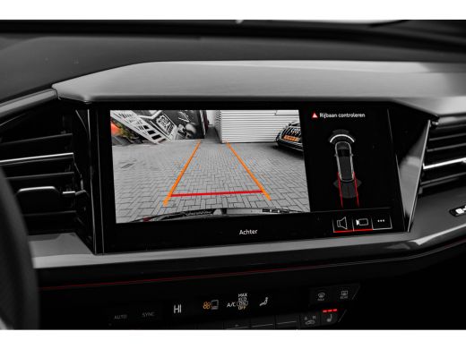 Audi Q4 e-tron S edition Competition quattro 82 kWh / 286 Pk | Achterklep, automatisch bedienbaar | Achteruitrij... ActivLease financial lease