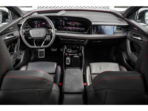 Audi SQ6 e-tron quattro 360 kW edition one | Panoramadak | Luchtvering | Head Up Display | Bang & Olufsen | ActivLease financial lease