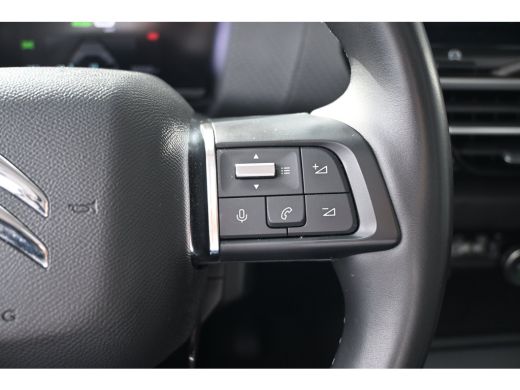 Citroën &euml;-C4 Shine 50kWh 89,3%SOH! 3 Fase | Schuif-/Kanteldak | Navigatie | HUD | Achteruitrijcamera | Apple C... ActivLease financial lease
