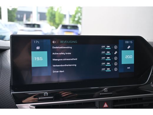 Citroën &euml;-C4 Shine 50kWh 89,3%SOH! 3 Fase | Schuif-/Kanteldak | Navigatie | HUD | Achteruitrijcamera | Apple C... ActivLease financial lease