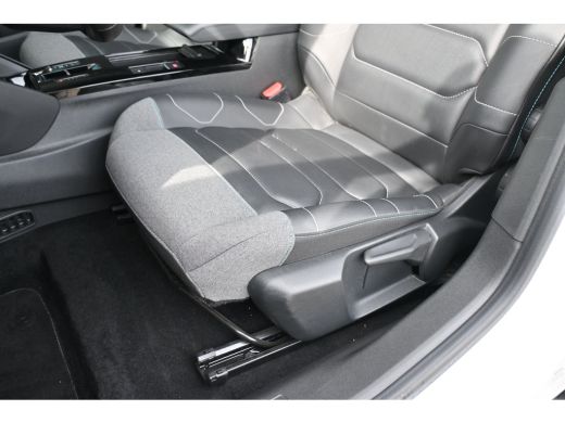 Citroën &euml;-C4 Shine 50kWh 89,3%SOH! 3 Fase | Schuif-/Kanteldak | Navigatie | HUD | Achteruitrijcamera | Apple C... ActivLease financial lease