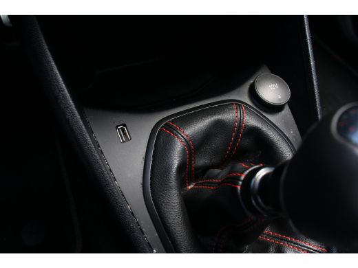 Ford Fiesta 1.0 EcoBoost ST-Line | NL-AUTO! | DEALER OH! | CRUISE | LANE ASSIST | LED | PARK SENS | APPLE CAR... ActivLease financial lease