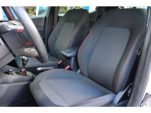 Ford Fiesta 1.0 EcoBoost ST-Line | NL-AUTO! | DEALER OH! | CRUISE | LANE ASSIST | LED | PARK SENS | APPLE CAR... ActivLease financial lease