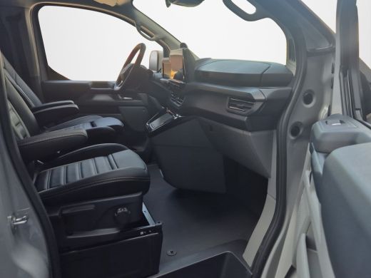 Ford Transit Custom L1H1 PHEV TREND | Plug in hybride | 2300kg trekgewicht | Camera | Trekhaak | ActivLease financial lease