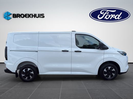 Ford Transit Custom L1H1 PHEV TREND | Plug in hybride | 2300kg trekgewicht | Camera | Trekhaak | ActivLease financial lease