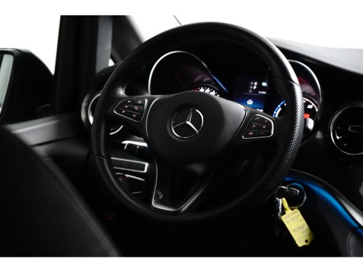 Mercedes-Benz EQV 300 L3 90KWH 204PK AVANTGARDE AMG NAVI / LEDER / CLIMA / FULL-LED / PDC / CAMERA / 18" LMV / KEYL... ActivLease financial lease