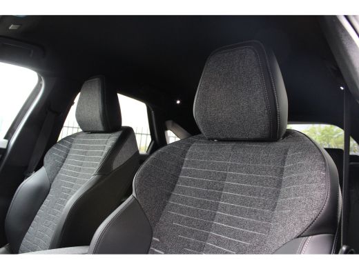 Peugeot e-3008 Allure Avantage 210 73 kWh | Navigatie | Warmtepomp | Trekhaak | All season | Camera 360 | Stoelv... ActivLease financial lease