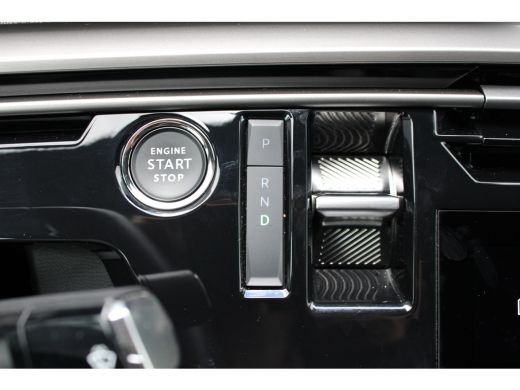 Peugeot e-3008 Allure Avantage 210 73 kWh | Navigatie | Warmtepomp | Trekhaak | All season | Camera 360 | Stoelv... ActivLease financial lease