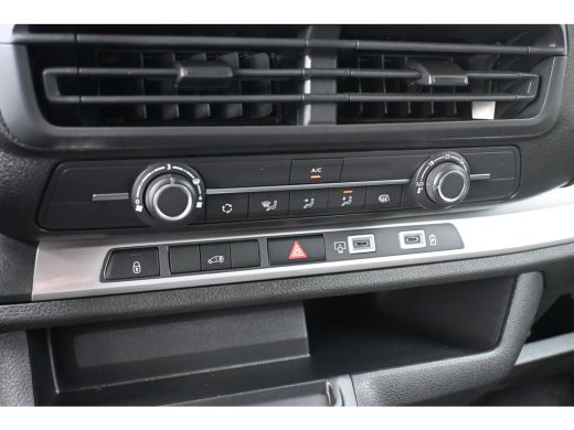 Peugeot e-Expert EV L3 75 kWh DEMO-DEAL! Tot 8 Jaar Garantie! | Navigatie | Betimmering | Achteruitrijcamera | Cru... ActivLease financial lease