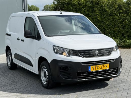 Peugeot Partner 1.5 BlueHDi 102 PK / L1H1 / 1e EIG. / AIRCO / CRUISE / CARPLAY / SCHUIFDEUR / ZEER NETJES! ActivLease financial lease