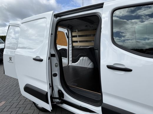 Peugeot Partner 1.5 BlueHDi 102 PK / L1H1 / 1e EIG. / AIRCO / CRUISE / CARPLAY / SCHUIFDEUR / ZEER NETJES! ActivLease financial lease