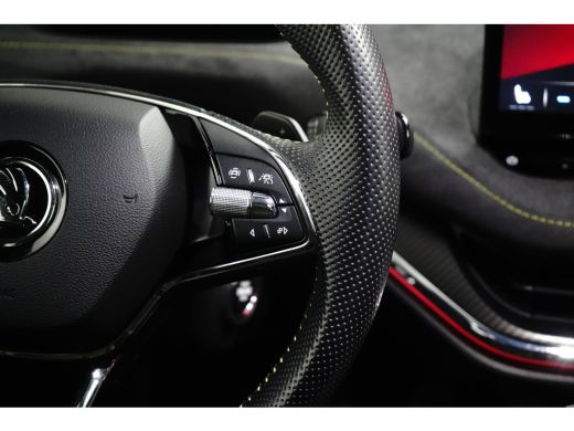 Skoda Enyaq Coupe 80 IV RS 300PK | SOH 92% | PANORAMA DAK | STUUR+STOELVERW. | 360 CAM. | MEMORY | APP. CONNECT | A... ActivLease financial lease