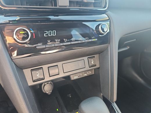 Toyota Yaris Cross 1.5 Hybrid 115 Dynamic (Comfort Pack) ActivLease financial lease
