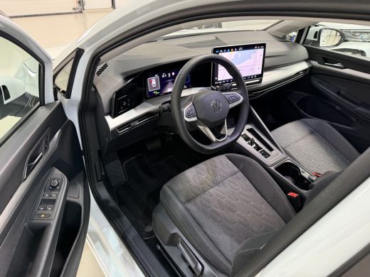 Volkswagen Golf Variant 1.5 eTSI 150pk DSG Style | Pano dak ActivLease financial lease