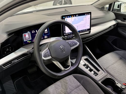 Volkswagen Golf Variant 1.5 eTSI 150pk DSG Style | Pano dak ActivLease financial lease