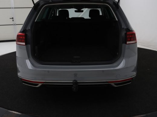 Volkswagen Passat 1.4 TSI PHEV GTE | SOH 91,6% | Stoelverwarming | Trekhaak | Adaptive cruise | Camera | Carplay | ... ActivLease financial lease