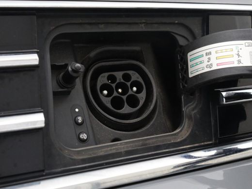 Volkswagen Passat 1.4 TSI PHEV GTE | SOH 91,6% | Stoelverwarming | Trekhaak | Adaptive cruise | Camera | Carplay | ... ActivLease financial lease