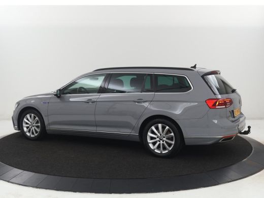 Volkswagen Passat 1.4 TSI PHEV GTE | SOH 91,6% | Stoelverwarming | Trekhaak | Adaptive cruise | Camera | Carplay | ... ActivLease financial lease