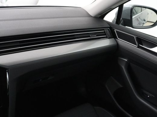 Volkswagen Passat 1.4 TSI PHEV GTE | SOH 91,6% | Stoelverwarming | Trekhaak | Adaptive cruise | Camera | Carplay | ... ActivLease financial lease