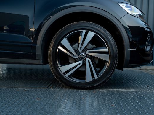 Volkswagen T-Roc 1.5 TSI R-Line Business | Side Assist | Keyless | Camera | Elk. A-klep | IQ Light | Prijs Rijklaar!! ActivLease financial lease