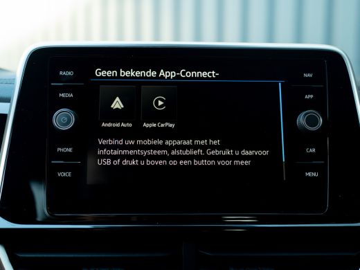 Volkswagen T-Roc 1.5 TSI R-Line Business | Side Assist | Keyless | Camera | Elk. A-klep | IQ Light | Prijs Rijklaar!! ActivLease financial lease