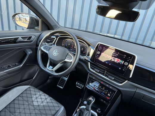 Volkswagen T-Roc 1.5 TSI R-Line Business | Side Assist | Keyless | Camera | Elk. A-klep | IQ Light | Prijs Rijklaar!! ActivLease financial lease