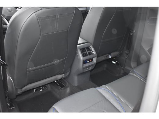 Volkswagen Tayron R-Line Edition | Trekhaak | 'App-Connect' draadloze smartphone integratie | Automatische afstands... ActivLease financial lease
