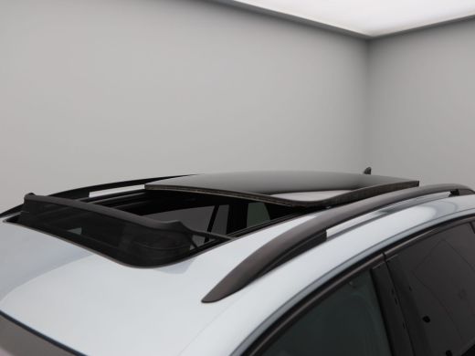 Volkswagen Tiguan 1.5 eHybrid 272 Pk Automaat R-Line Edition | Black Style | Trekhaak | Panorama dak | Stoelverwarm... ActivLease financial lease