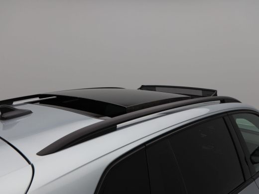 Volkswagen Tiguan 1.5 eHybrid 272 Pk Automaat R-Line Edition | Black Style | Trekhaak | Panorama dak | Stoelverwarm... ActivLease financial lease