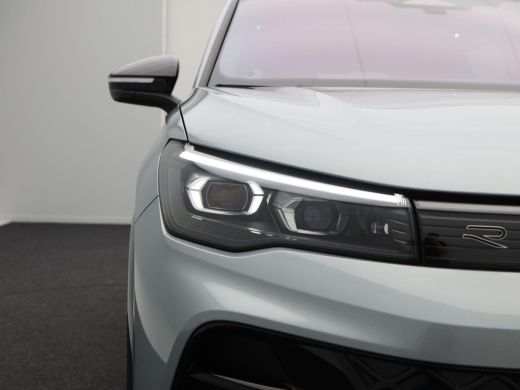 Volkswagen Tiguan 1.5 eHybrid 272 Pk Automaat R-Line Edition | Black Style | Trekhaak | Panorama dak | Stoelverwarm... ActivLease financial lease