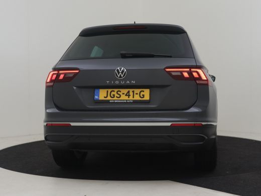 Volkswagen Tiguan 1.5 TSI 150 PK DSG Life Business | Achteruitrijcamera  | Stoel/stuurverwarming  | Cruise control ... ActivLease financial lease