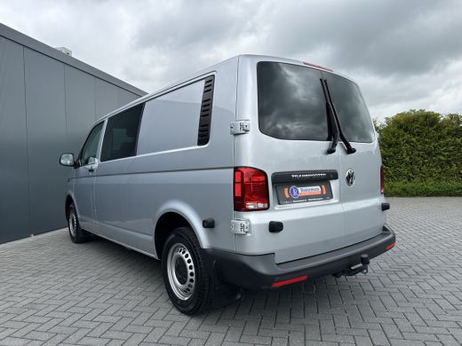 Volkswagen Transporter 2.0 TDI 150 PK DSG AUTOMAAT HIGLINE / ** 19.778 KM ** / DUBBELE CABINE / ADAPTIVE CRUISE / TREKHA... ActivLease financial lease
