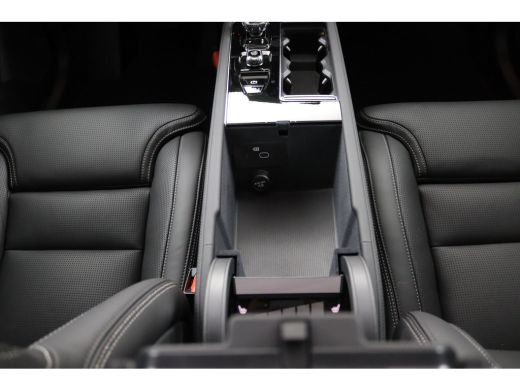 Volvo  XC90 T8 Plug-in hybrid AWD Ultra Black Ed. Executive | 2 stoelen op derde rij | Bowers & Wilkins audio... ActivLease financial lease
