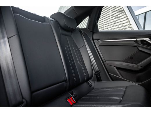 Audi A3 Limousine 35 TFSI CoD Advance Sport | Cruise Control Adaptief | Carplay | Sfeerverlichting | Stoe... ActivLease financial lease