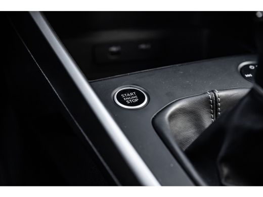 Audi A3 Limousine 35 TFSI CoD Advance Sport | Cruise Control Adaptief | Carplay | Sfeerverlichting | Stoe... ActivLease financial lease