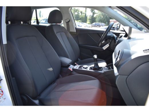 Audi Q2 30 TFSI 110PK PRO-LINE,CRUISE CAMERA/NAVI/LED,STOELVERW  1E EIG ActivLease financial lease