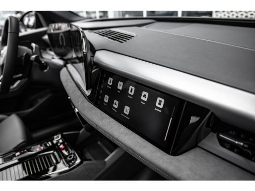 Audi Q6 e-tron S edition | Adaptive air suspension | Adaptive cruise control | Audi sound system ActivLease financial lease