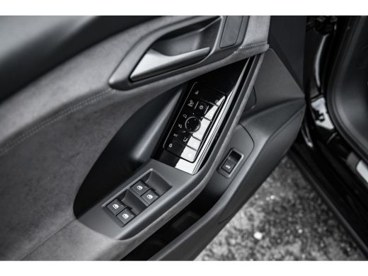 Audi Q6 e-tron S edition | Adaptive air suspension | Adaptive cruise control | Audi sound system ActivLease financial lease