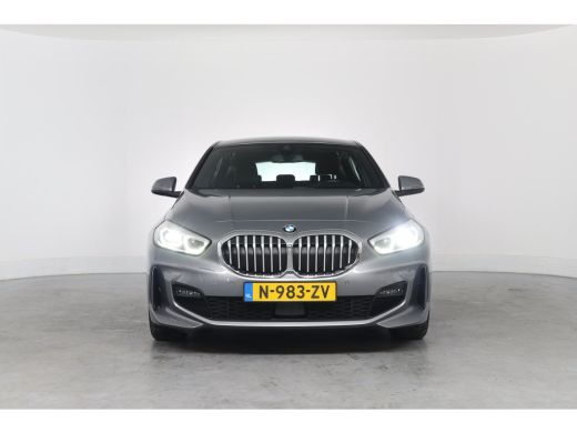 BMW 1 Serie 118i Business Edition M Sport | 1e Eigenaar! | Dealer Onderhouden! | Sportstoelen | LED | Clima |... ActivLease financial lease