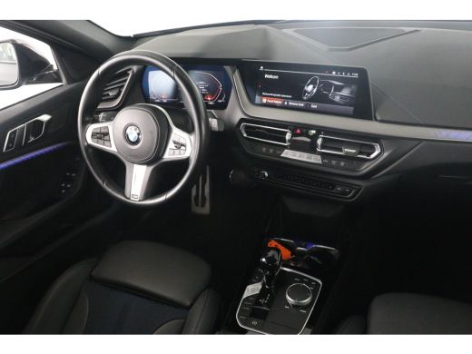 BMW 1 Serie 118i Business Edition M Sport | 1e Eigenaar! | Dealer Onderhouden! | Sportstoelen | LED | Clima |... ActivLease financial lease