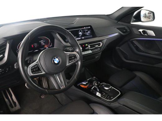 BMW 1 Serie 118i Business Edition M Sport | 1e Eigenaar! | Dealer Onderhouden! | Sportstoelen | LED | Clima |... ActivLease financial lease