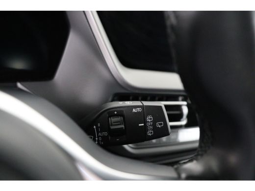 BMW 1 Serie 118i Business Edition M Sport | 1e Eigenaar! | Dealer Onderhouden! | Sportstoelen | LED | Clima |... ActivLease financial lease